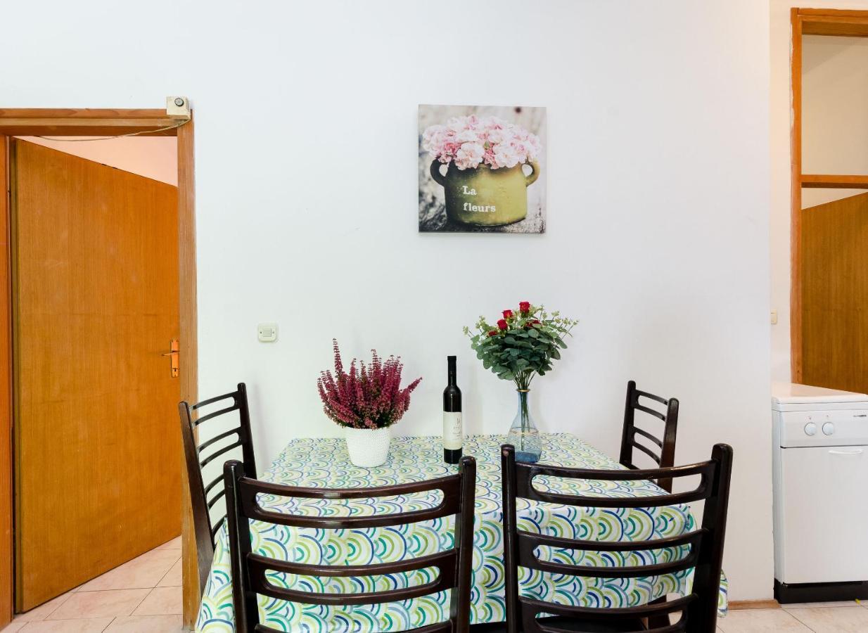Apartma Massimo *