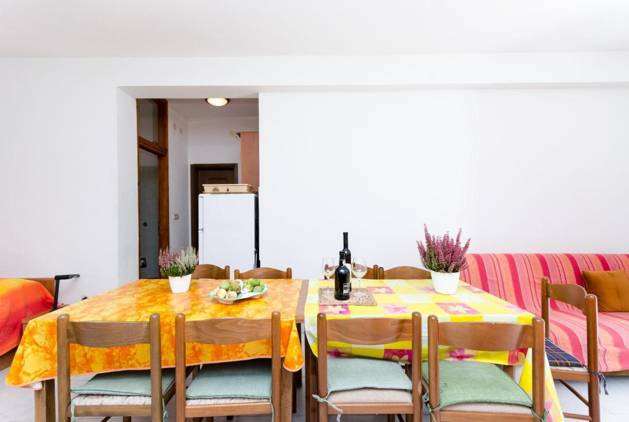 Massimo Apartma *